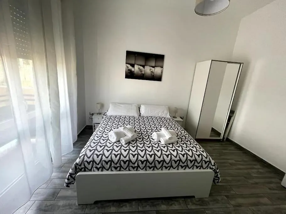 Regine & Re Villa Naples 0*,  Italy